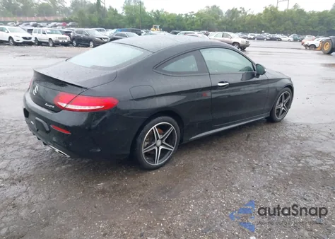 2017 Mercedes-Benz C 300 4Matic z USA, uszkodzony, nr VIN WDDWJ4KB8HF353968